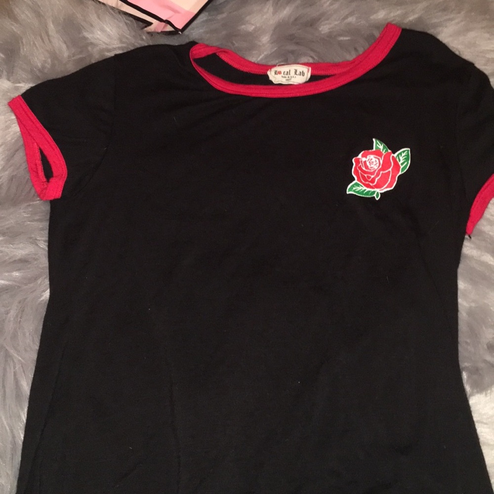 NEVER WORN rose shirt🌹